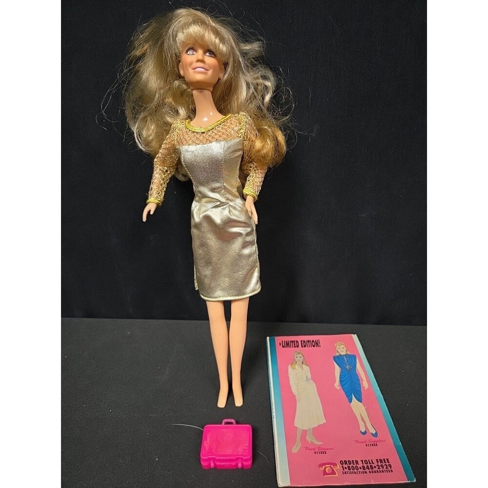 Vanna White Toy Doll Vintage 1990 Home Shopping Club HSC Limited Edition Purse